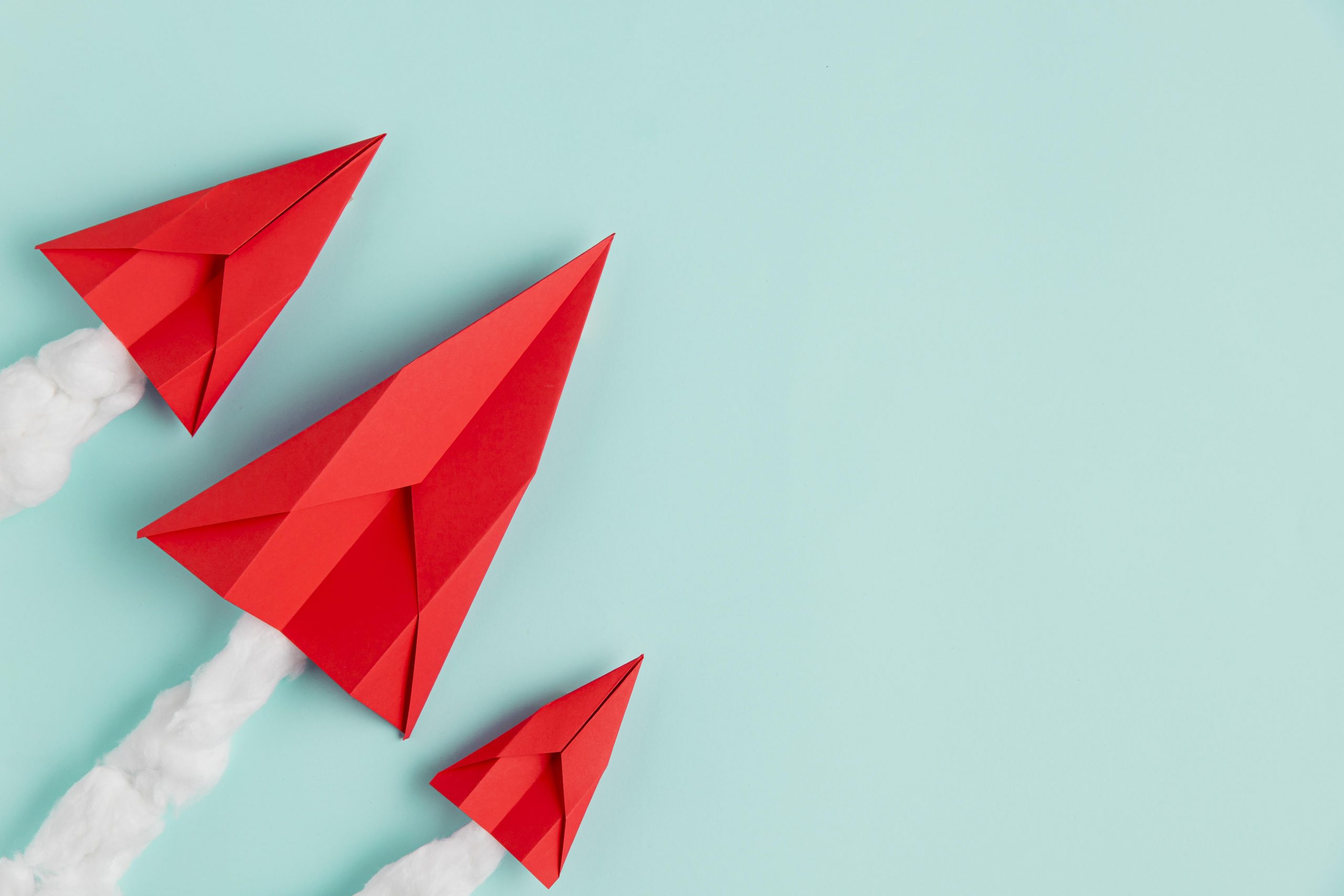 copy-space-airplane-paper